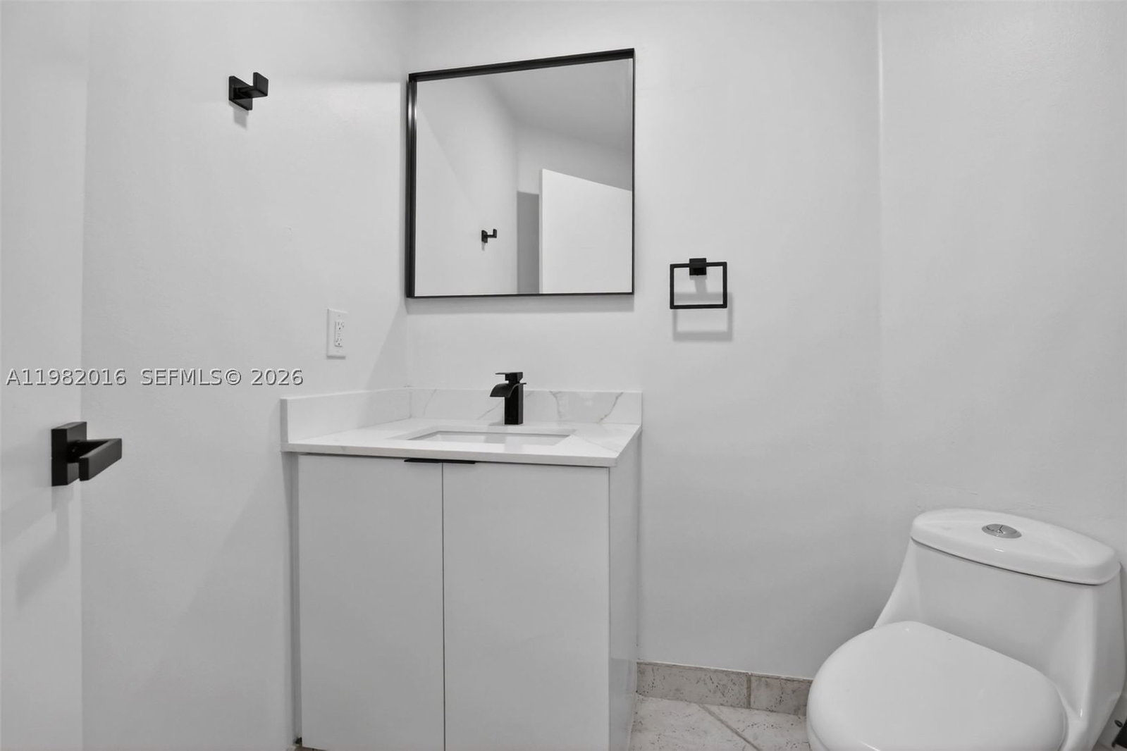 Real estate property located at 6955 148th Ln, Broward, Sheridan Glenn, Davie, FL