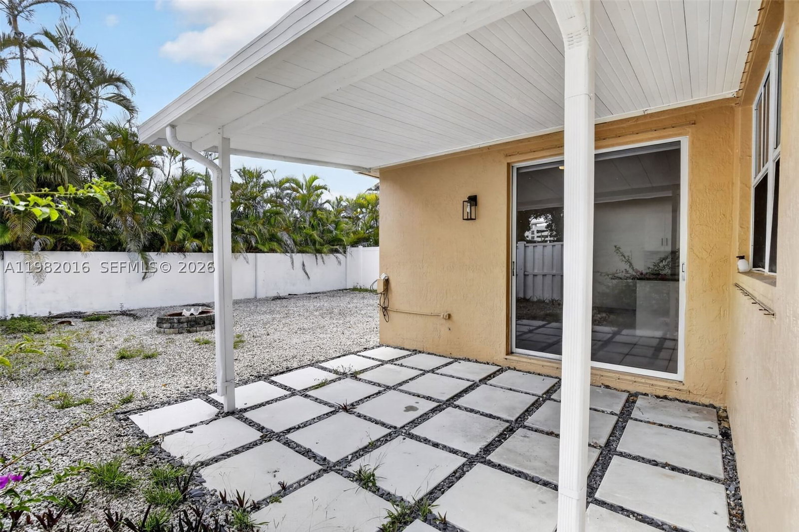 Real estate property located at 6955 148th Ln, Broward, Sheridan Glenn, Davie, FL