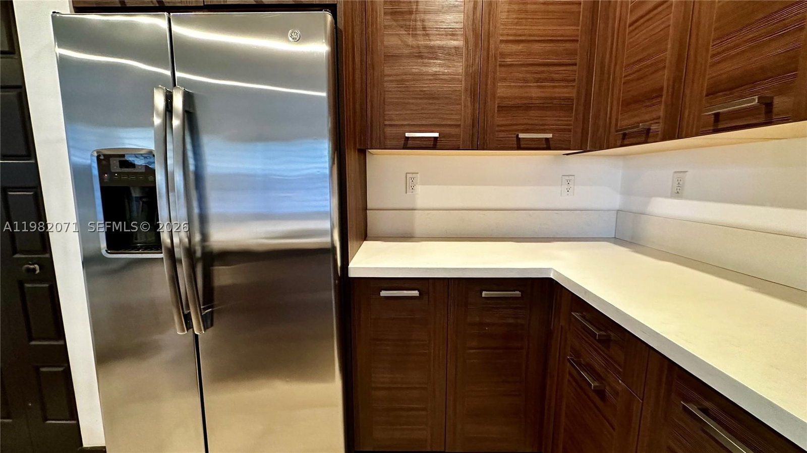 Real estate property located at 9155 161st St, Miami-dade, Dunnwoody Lake, Miami Lakes, FL