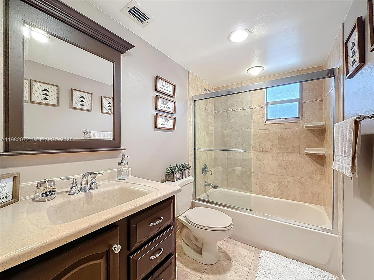 Real estate property located at 17000 67th Ave #423, Miami-dade, Country Lane Condo #2, Hialeah, FL