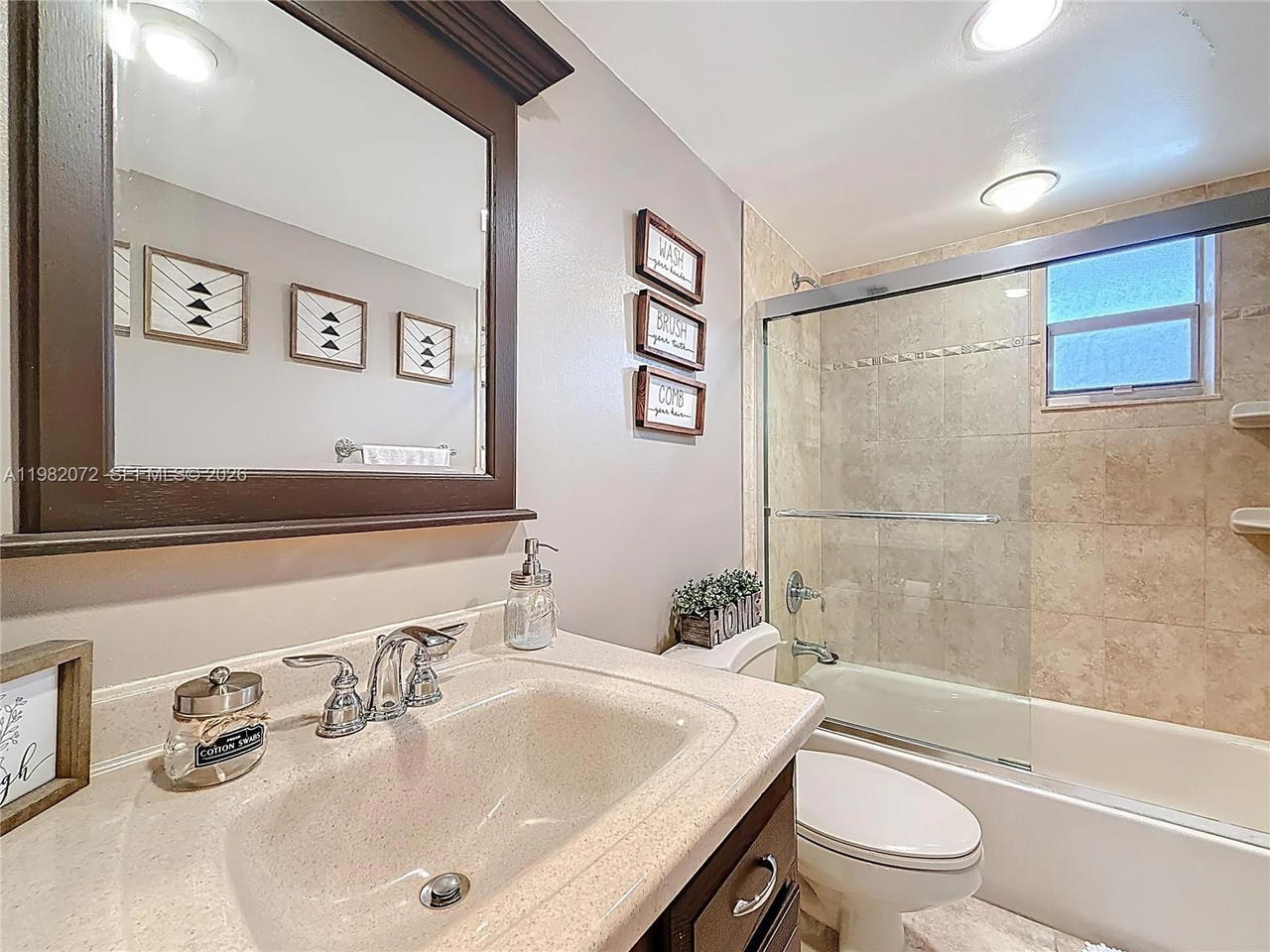 Real estate property located at 17000 67th Ave #423, Miami-dade, Country Lane Condo #2, Hialeah, FL