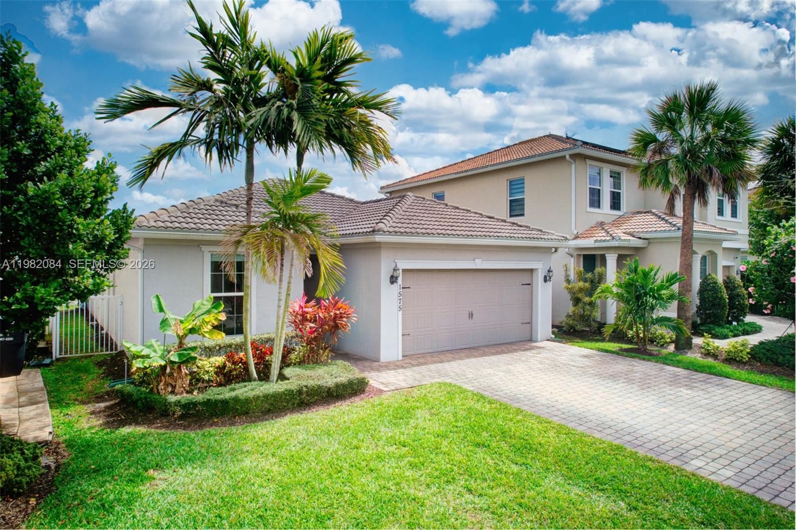 Real estate property located at 1575 Pongam Ter, Broward, Hillcrest Country Club So, Hollywood, FL