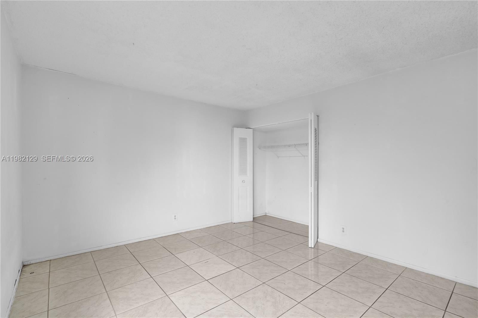 Real estate property located at 9001 77th Ave C402, Miami-dade, Dadeland Place Condo, Miami, FL