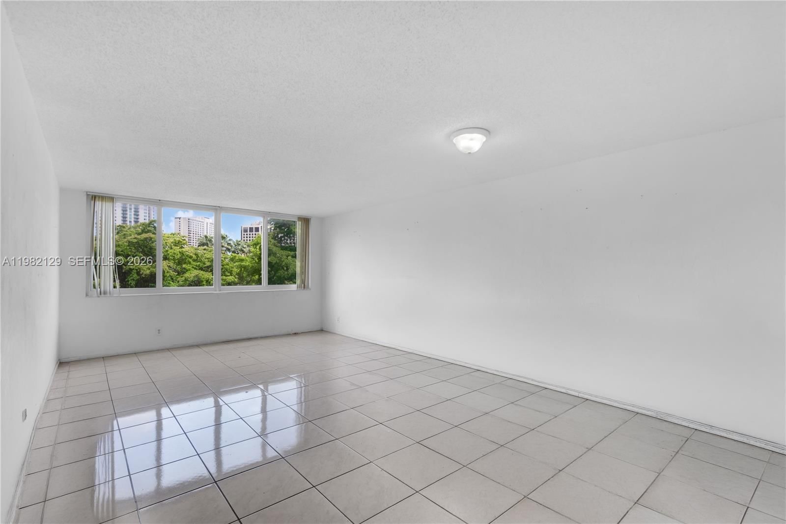 Real estate property located at 9001 77th Ave C402, Miami-dade, Dadeland Place Condo, Miami, FL