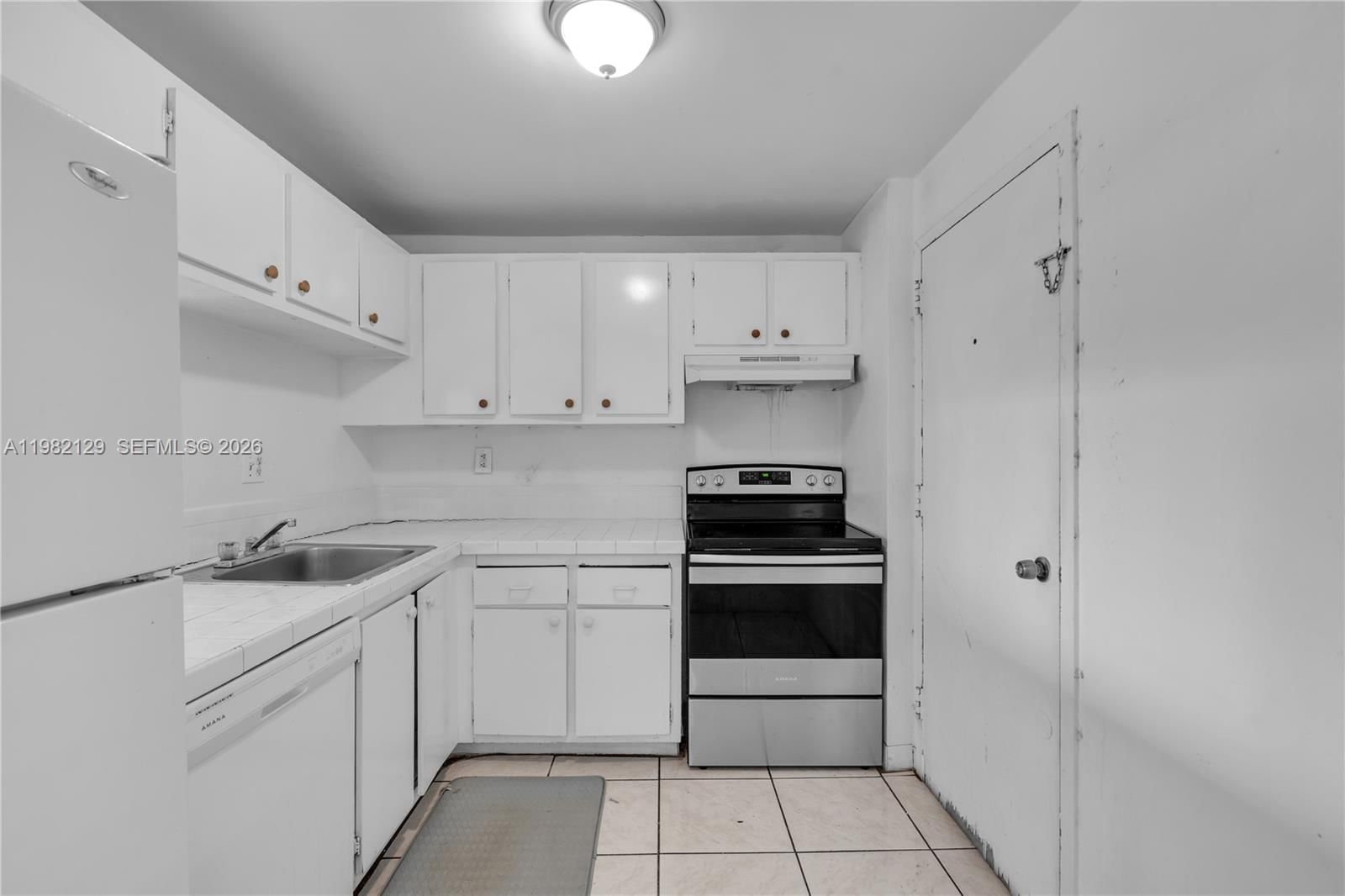 Real estate property located at 9001 77th Ave C402, Miami-dade, Dadeland Place Condo, Miami, FL