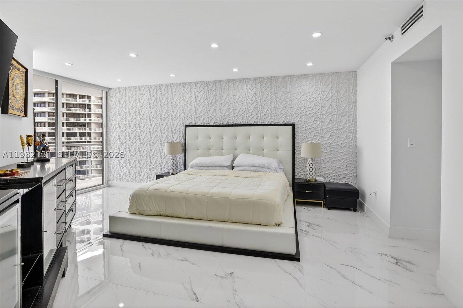 Real estate property located at 4000 Island Blvd #2301, Miami-dade, 4000 Isl Blvd Williams Is, Aventura, FL