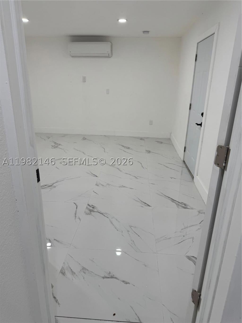 Real estate property located at 20819 41st Ave Rd, Miami-dade, Vista Verde Clusters Unit, Miami Gardens, FL