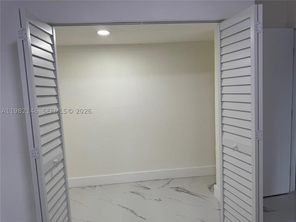 Real estate property located at 20819 41st Ave Rd, Miami-dade, Vista Verde Clusters Unit, Miami Gardens, FL