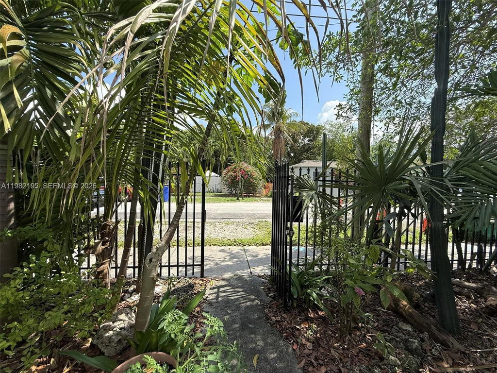 Real estate property located at 294 57th St, Miami-dade, Dixie Highway Track, Miami, FL