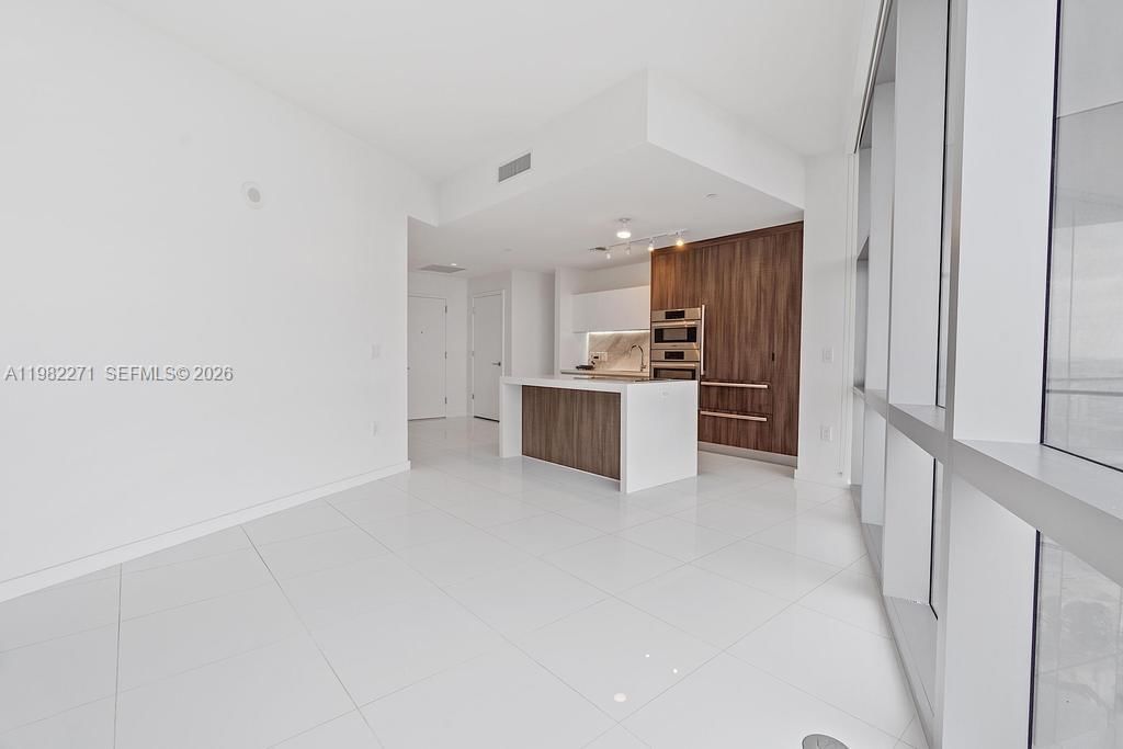 Real estate property located at 851 1st Ave #2102, Miami-dade, Paramount Miami Worldcentr, Miami, FL