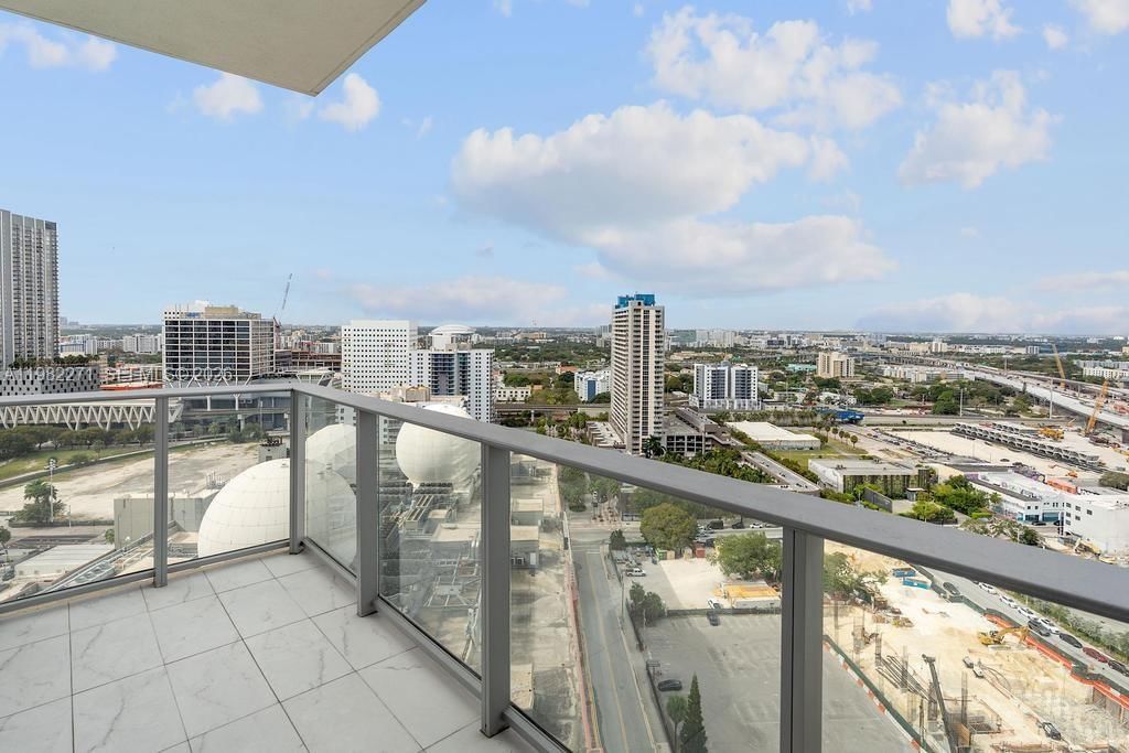 Real estate property located at 851 1st Ave #2102, Miami-dade, Paramount Miami Worldcentr, Miami, FL