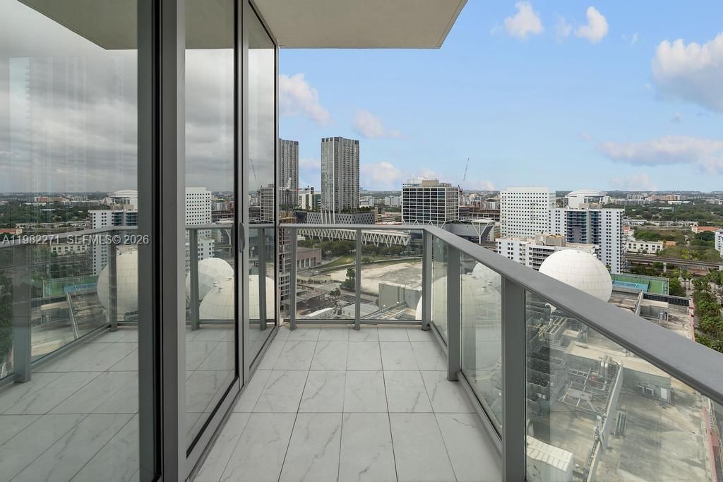 Real estate property located at 851 1st Ave #2102, Miami-dade, Paramount Miami Worldcentr, Miami, FL