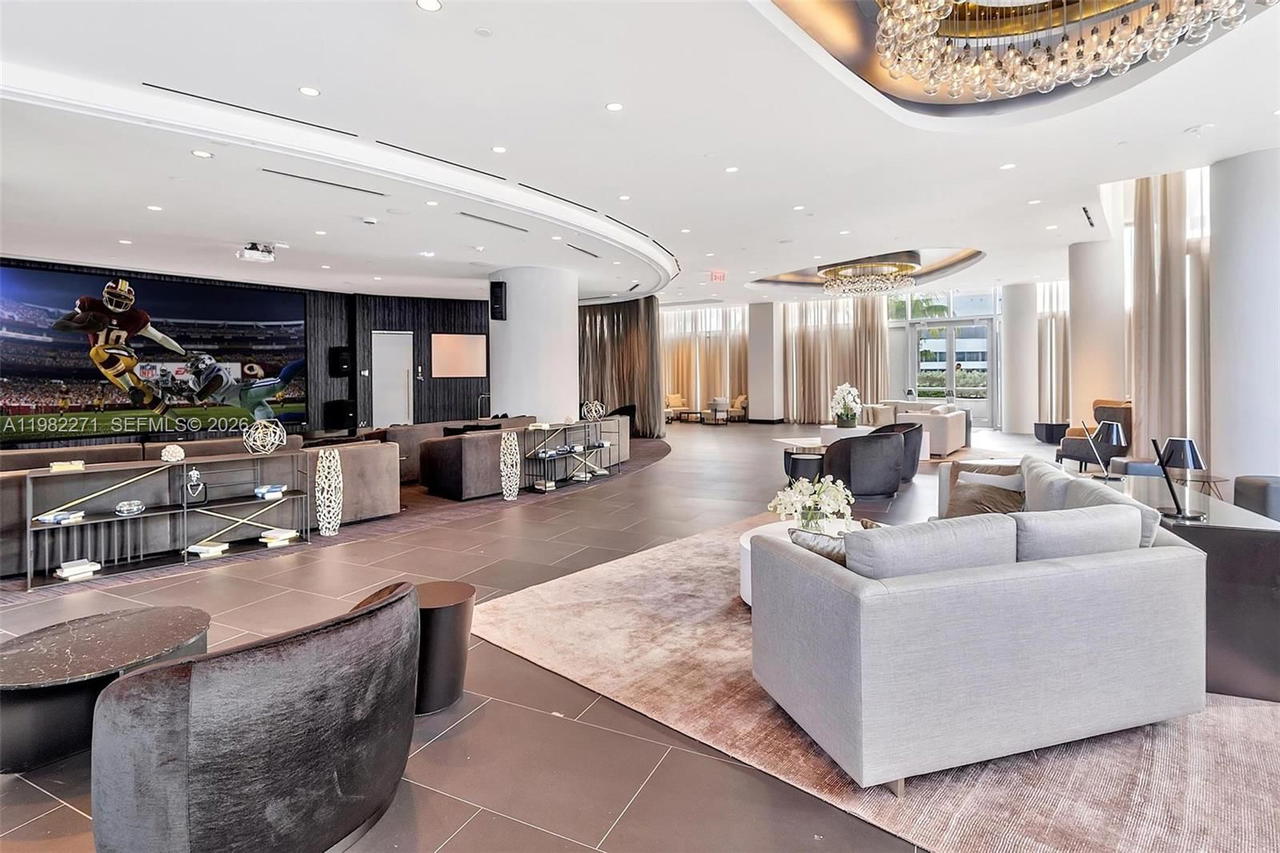 Real estate property located at 851 1st Ave #2102, Miami-dade, Paramount Miami Worldcentr, Miami, FL