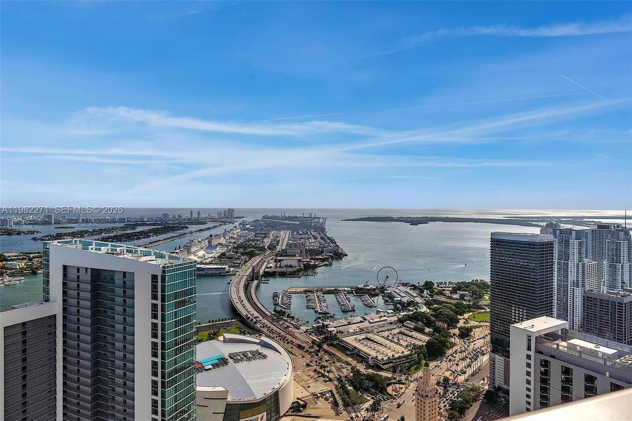 Real estate property located at 851 1st Ave #2102, Miami-dade, Paramount Miami Worldcentr, Miami, FL