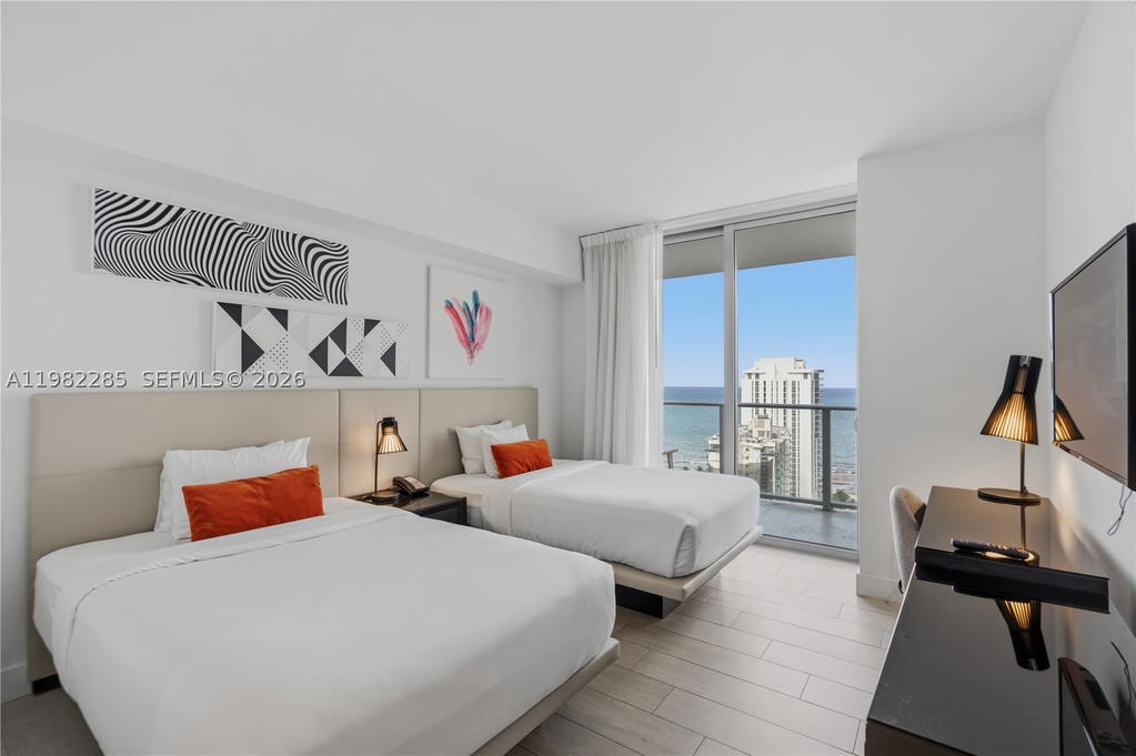 Real estate property located at 4010 Ocean Dr R2005, Broward, 4010 South Ocean Condo, Hollywood, FL