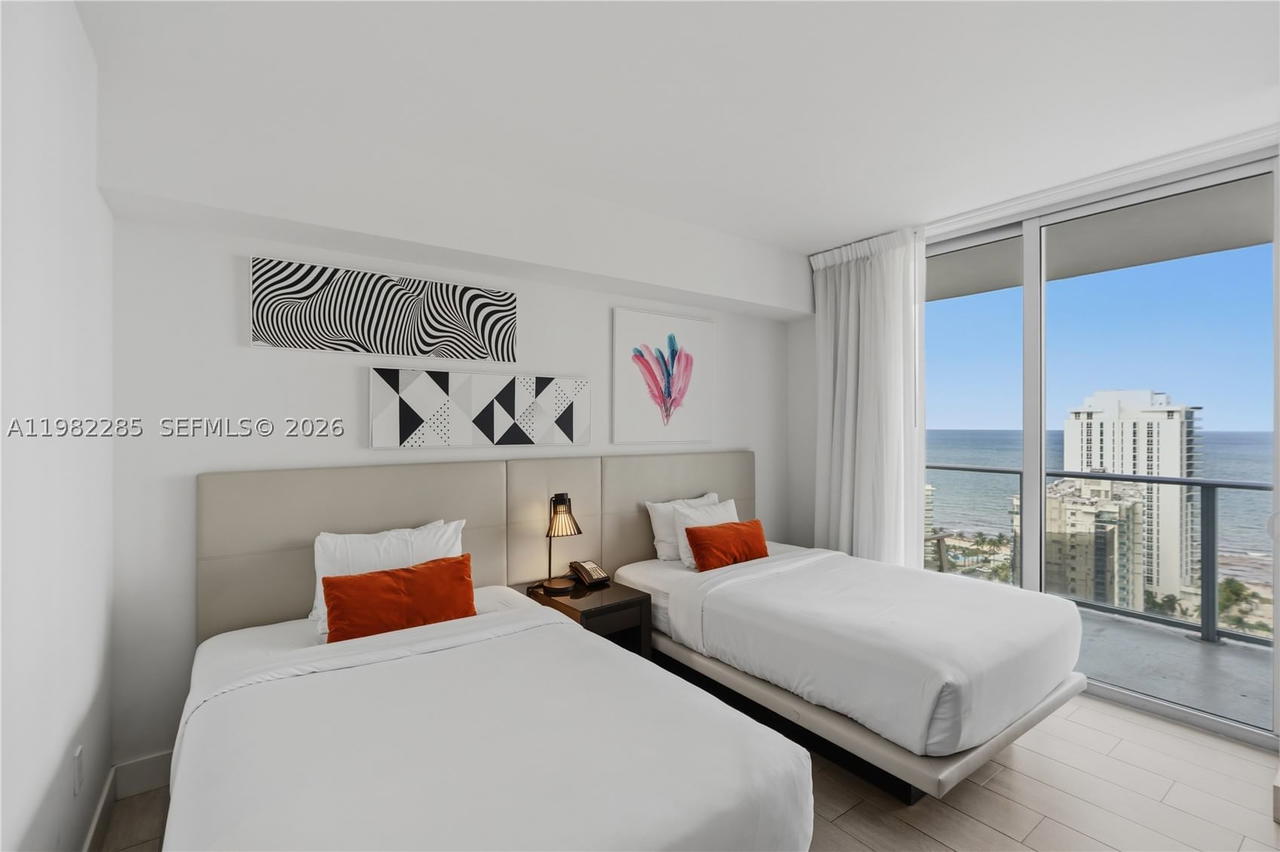 Real estate property located at 4010 Ocean Dr R2005, Broward, 4010 South Ocean Condo, Hollywood, FL