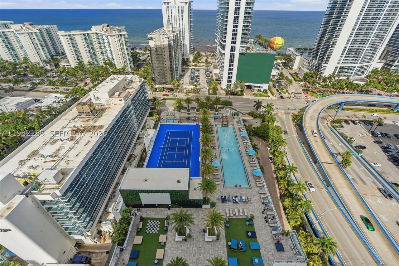 Real estate property located at 4010 Ocean Dr R2005, Broward, 4010 South Ocean Condo, Hollywood, FL