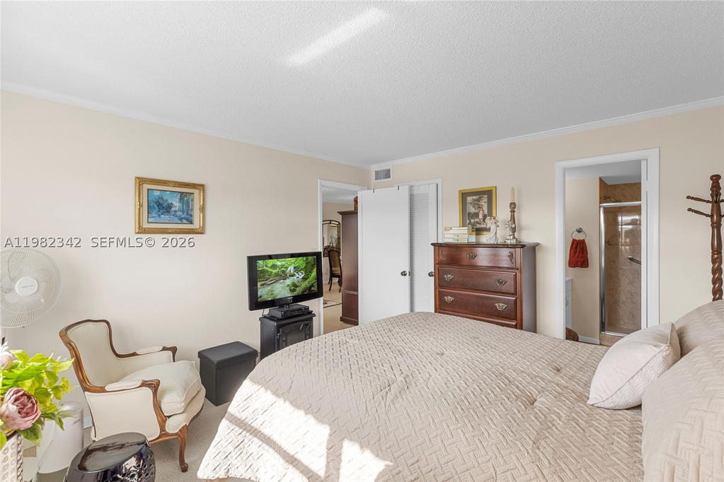 Real estate property located at 8950 Sunrise Lakes Blvd #309, Broward, Sunrise Lakes Phase 3, Sunrise, FL