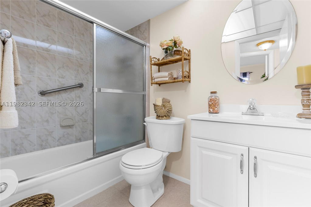 Real estate property located at 8950 Sunrise Lakes Blvd #309, Broward, Sunrise Lakes Phase 3, Sunrise, FL