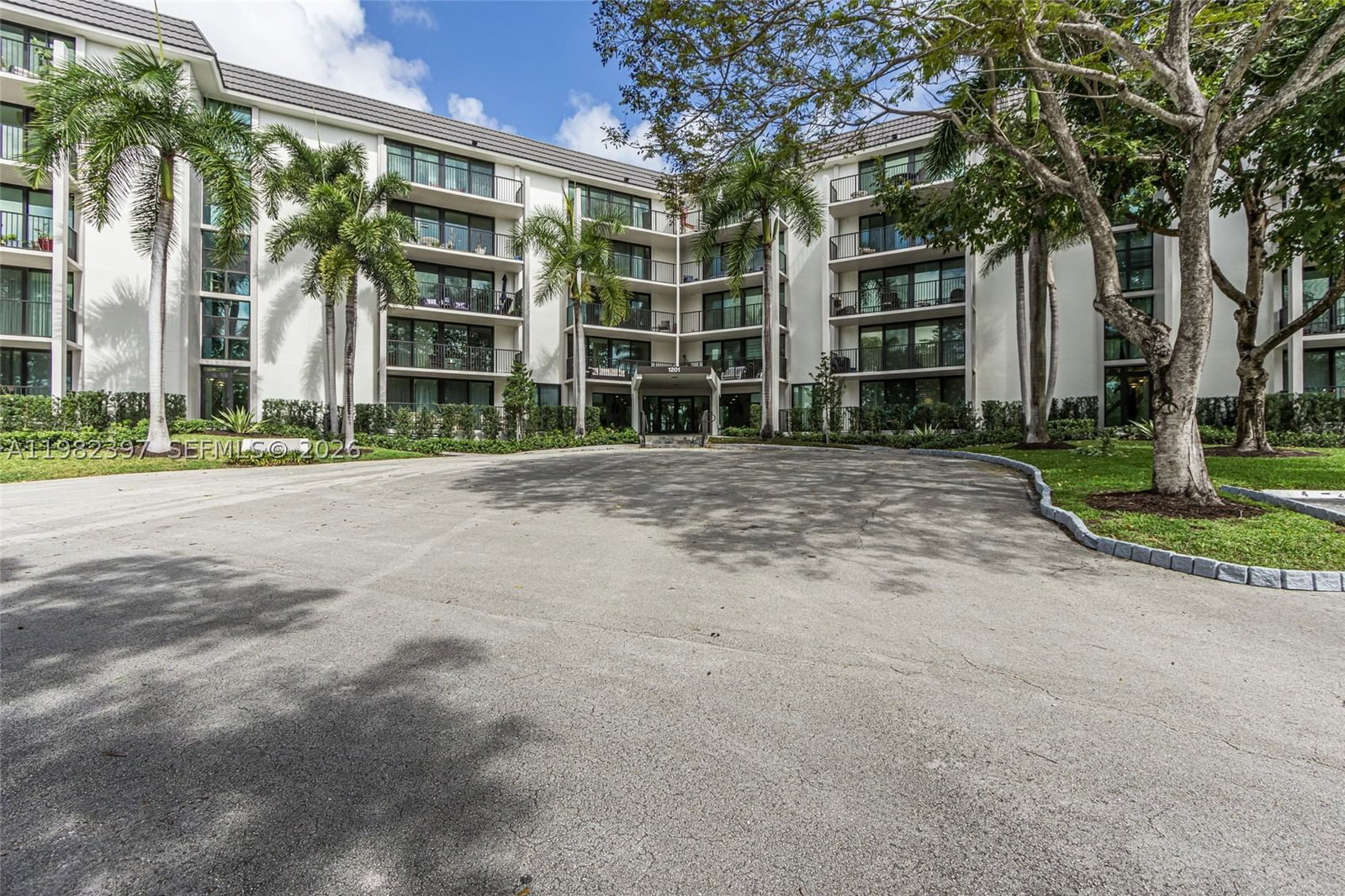 Real estate property located at 1201 River Reach Dr #102, Broward, River Reach Condominium I, Fort Lauderdale, FL