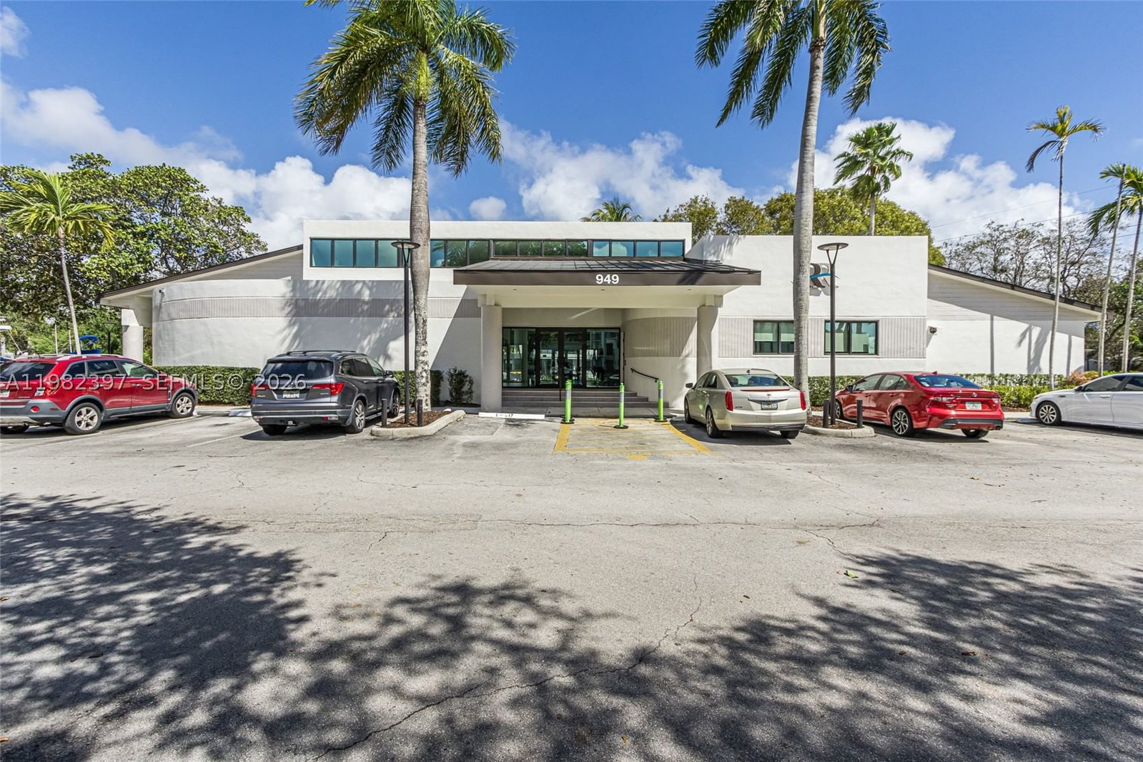 Real estate property located at 1201 River Reach Dr #102, Broward, River Reach Condominium I, Fort Lauderdale, FL