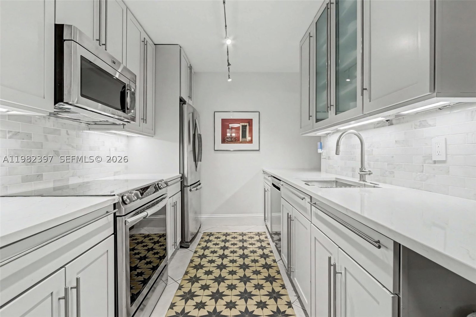 Real estate property located at 1201 River Reach Dr #102, Broward, River Reach Condominium I, Fort Lauderdale, FL
