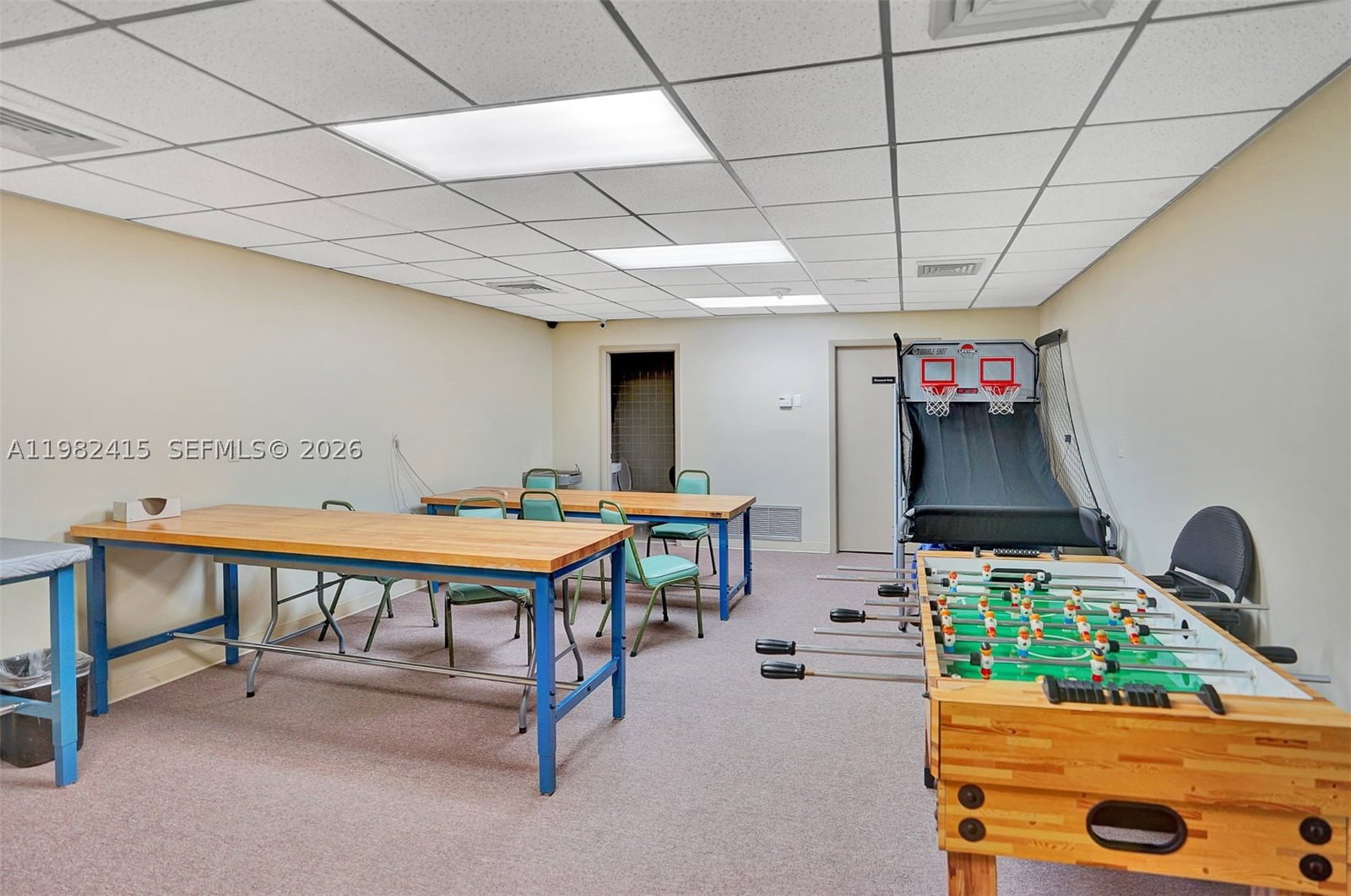 Real estate property located at 1201 Ocean Dr #412S, Broward, Summit Condo, Hollywood, FL