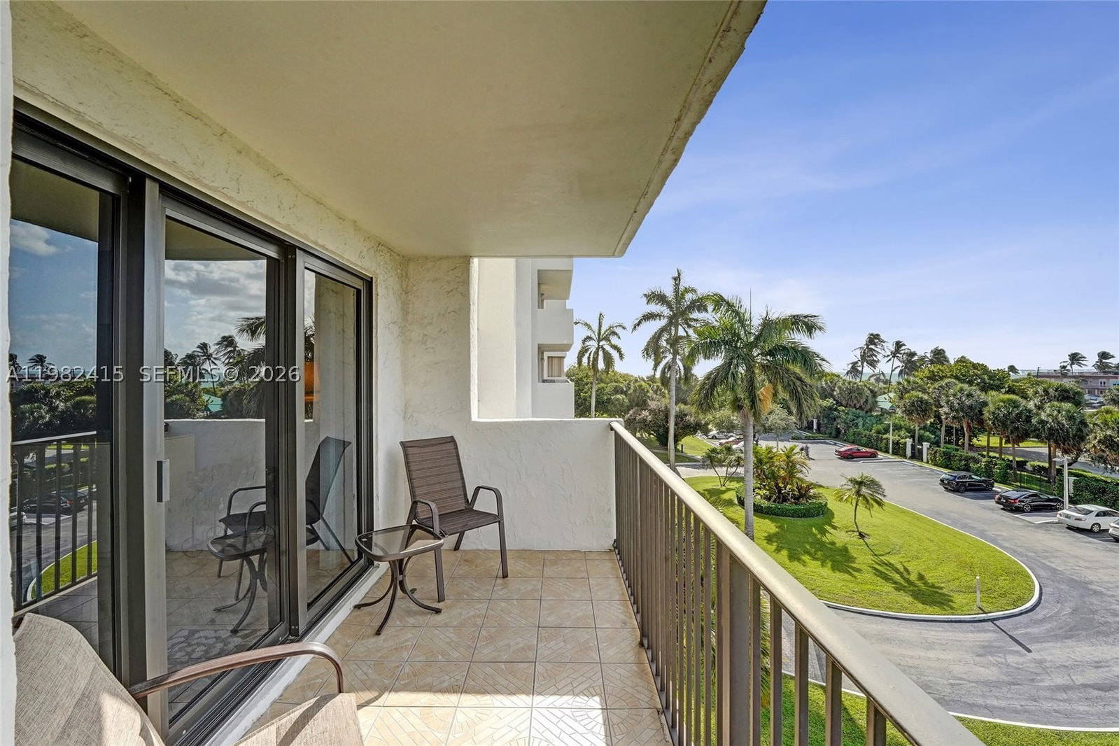Real estate property located at 1201 Ocean Dr #412S, Broward, Summit Condo, Hollywood, FL