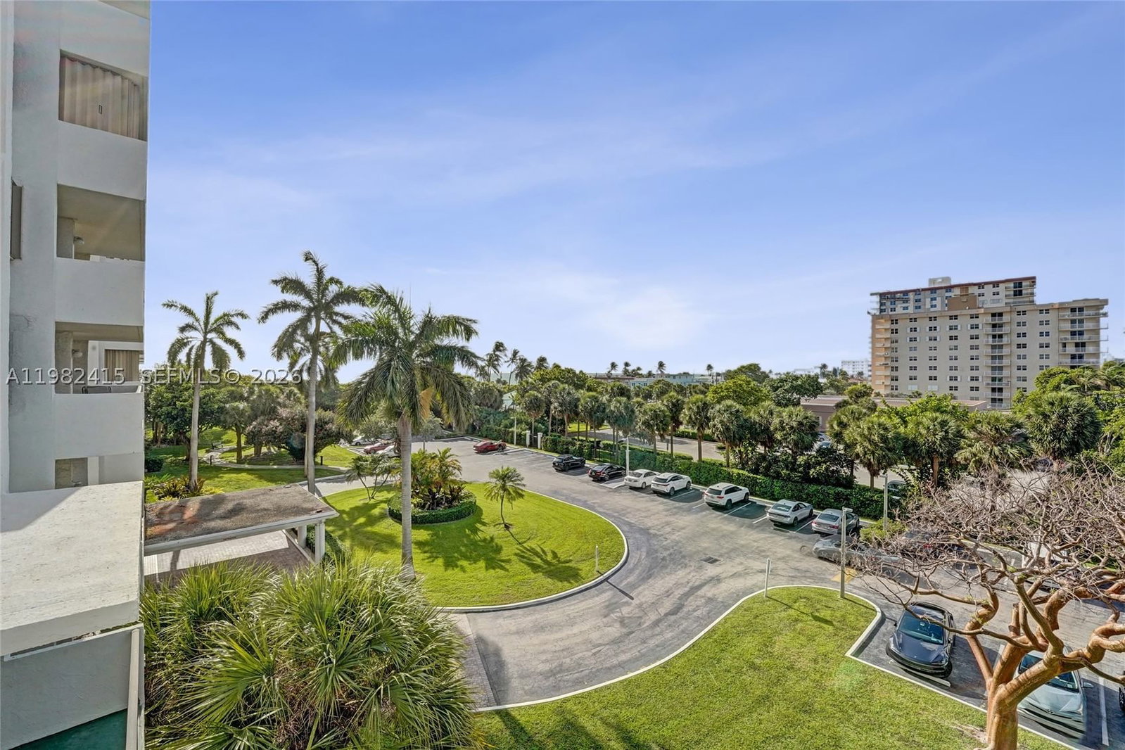 Real estate property located at 1201 Ocean Dr #412S, Broward, Summit Condo, Hollywood, FL