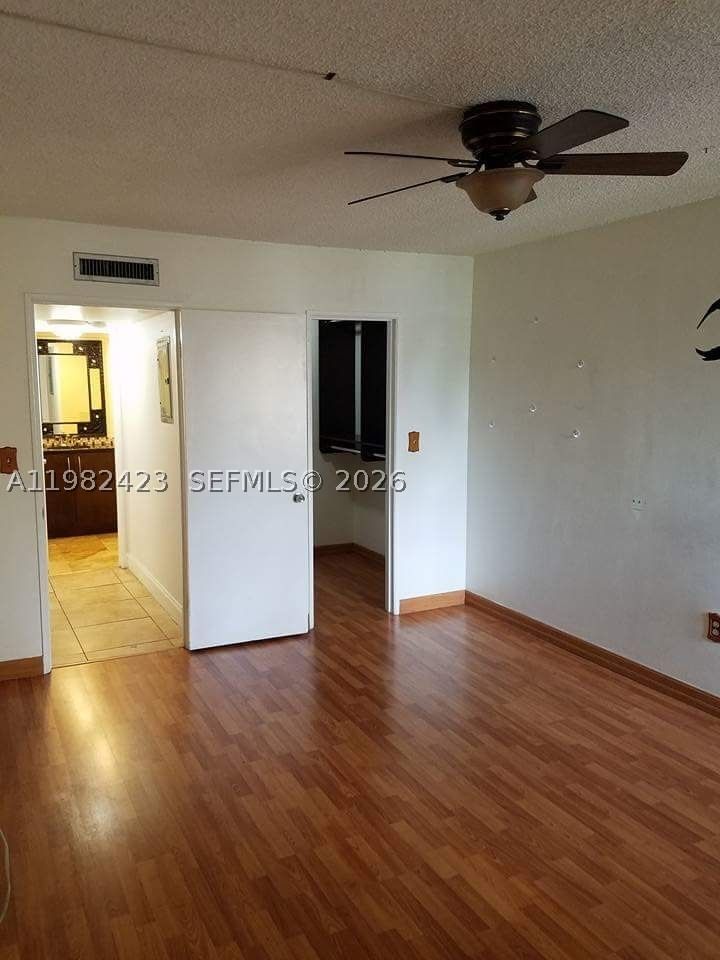 Real estate property located at 9682 Fontainebleau Blvd #202, Miami-dade, Golfview Club Fontaineble, Miami, FL