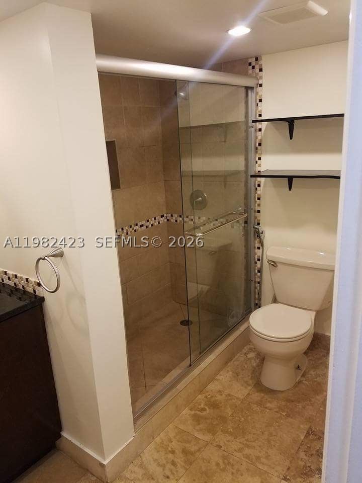 Real estate property located at 9682 Fontainebleau Blvd #202, Miami-dade, Golfview Club Fontaineble, Miami, FL