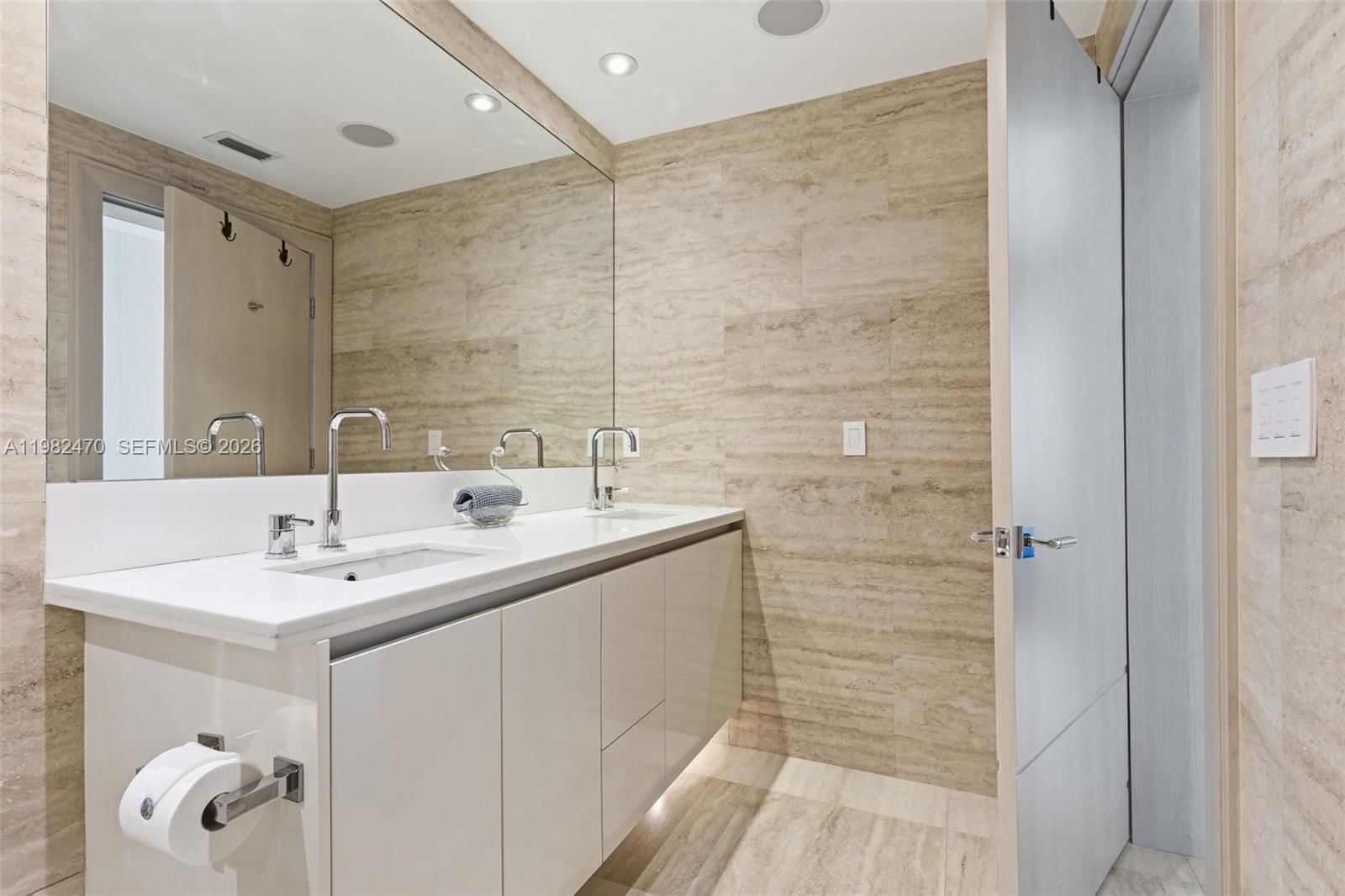 Real estate property located at 1445 16th St #1101, Miami-dade, Capri South Beach Condo, Miami Beach, FL