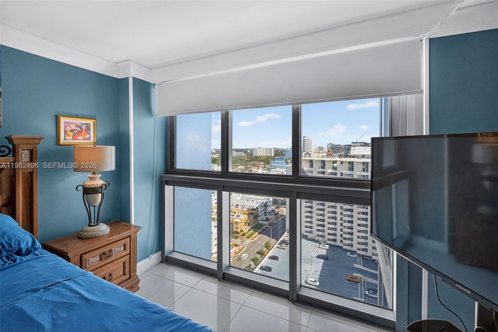 Real estate property located at , Miami-dade, Mirasol Ocean Towers Cond, Miami Beach, FL