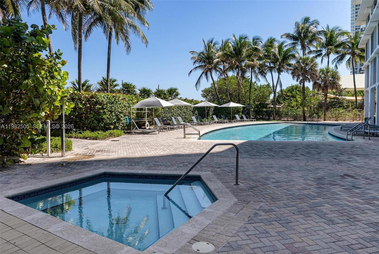 Real estate property located at 6515 Collins Ave #1507, Miami-dade, Bel-aire On The Ocean Con, Miami Beach, FL