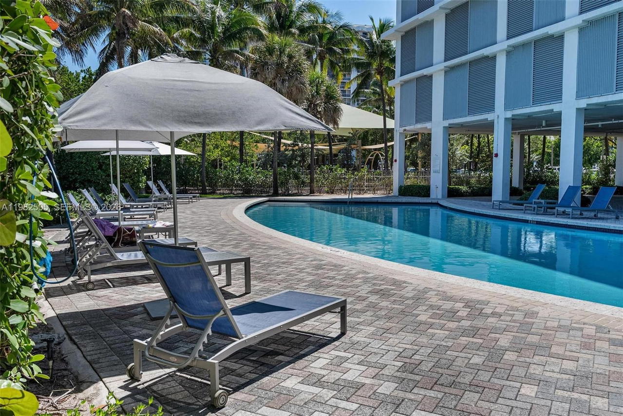 Real estate property located at 6515 Collins Ave #1507, Miami-dade, Bel-aire On The Ocean Con, Miami Beach, FL