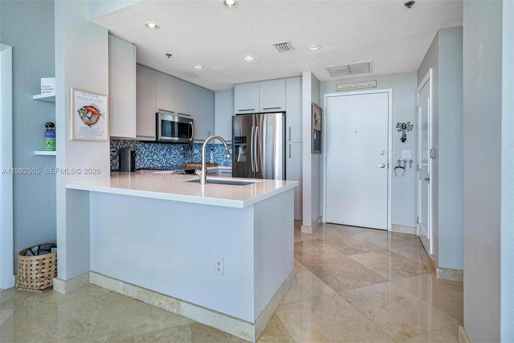 Real estate property located at 6515 Collins Ave #1507, Miami-dade, Bel-aire On The Ocean Con, Miami Beach, FL