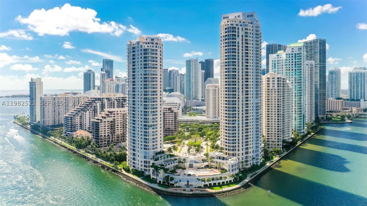 Real estate property located at 808 Brickell Key Dr #3702, Miami-dade, Two Tequesta Point Condo, Miami, FL