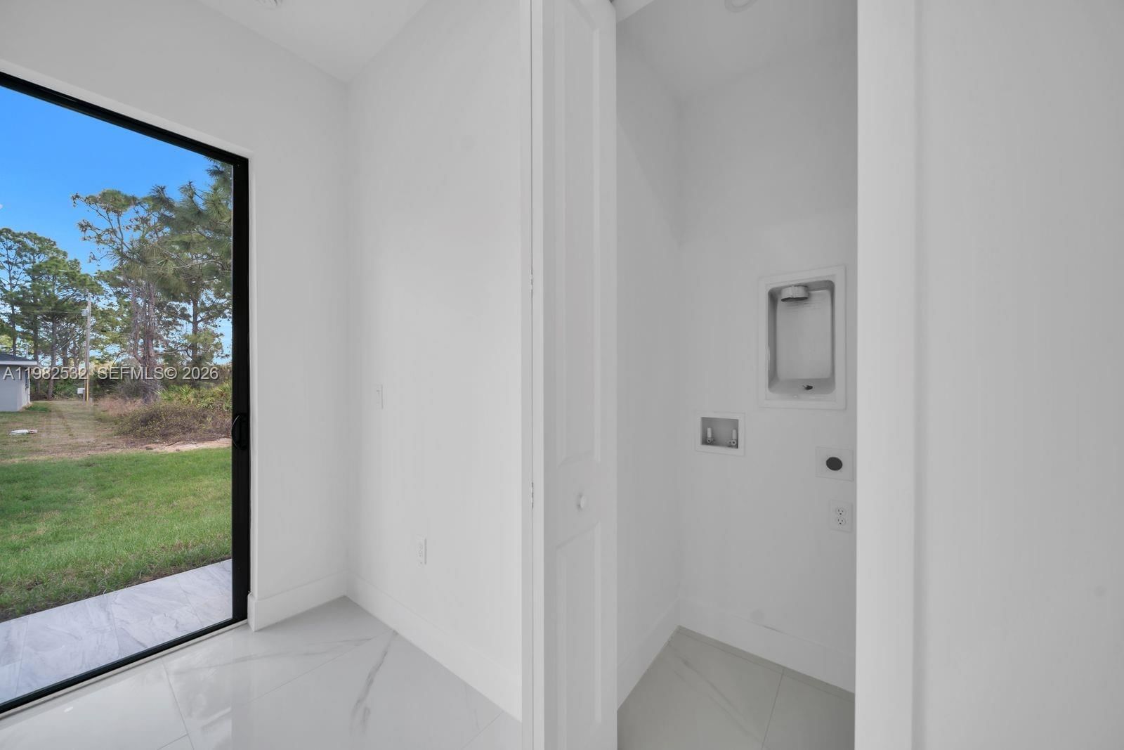Real estate property located at 635 Summit Ave S, Lee, Lehigh Acres, Lehigh Acres, FL