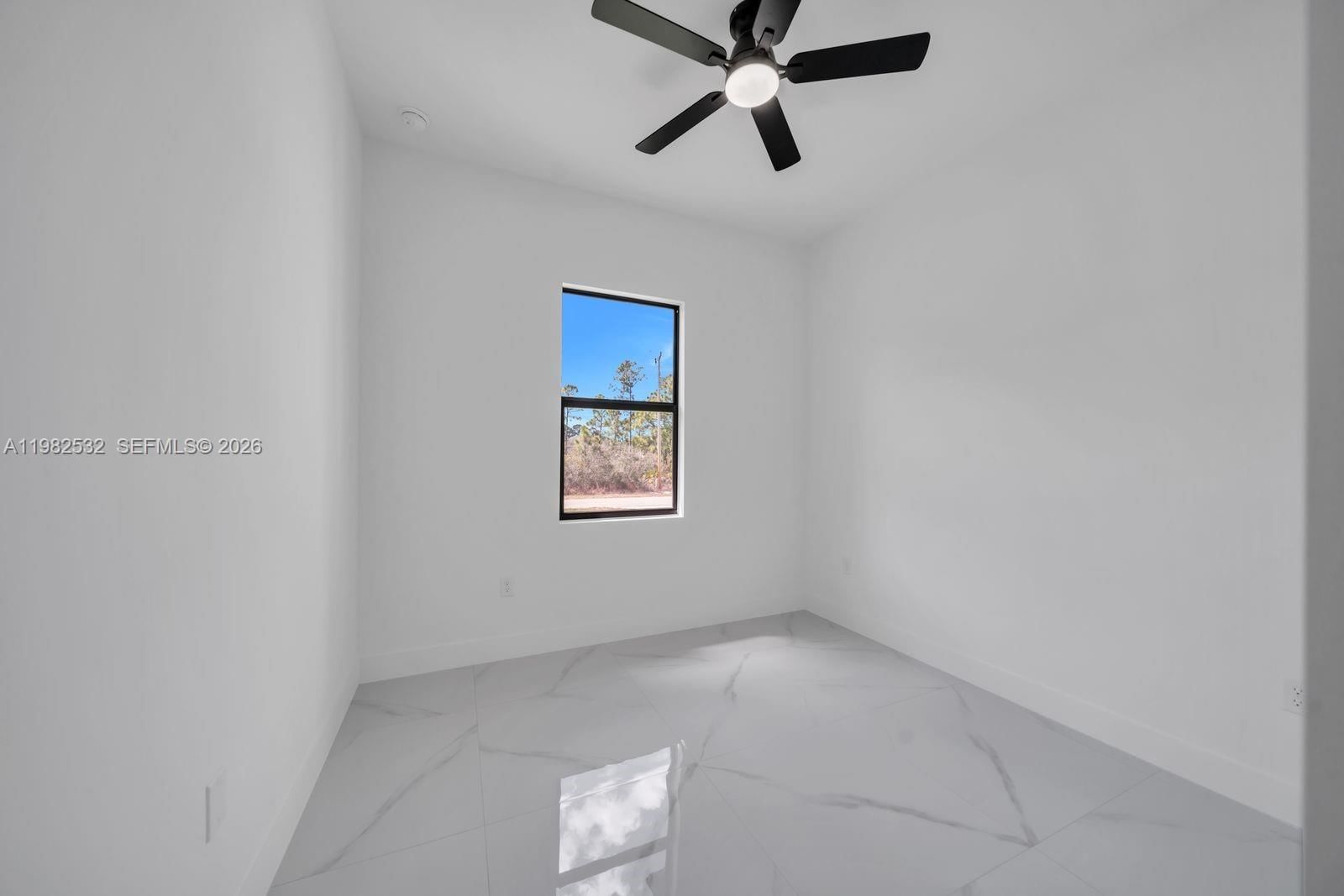 Real estate property located at 635 Summit Ave S, Lee, Lehigh Acres, Lehigh Acres, FL