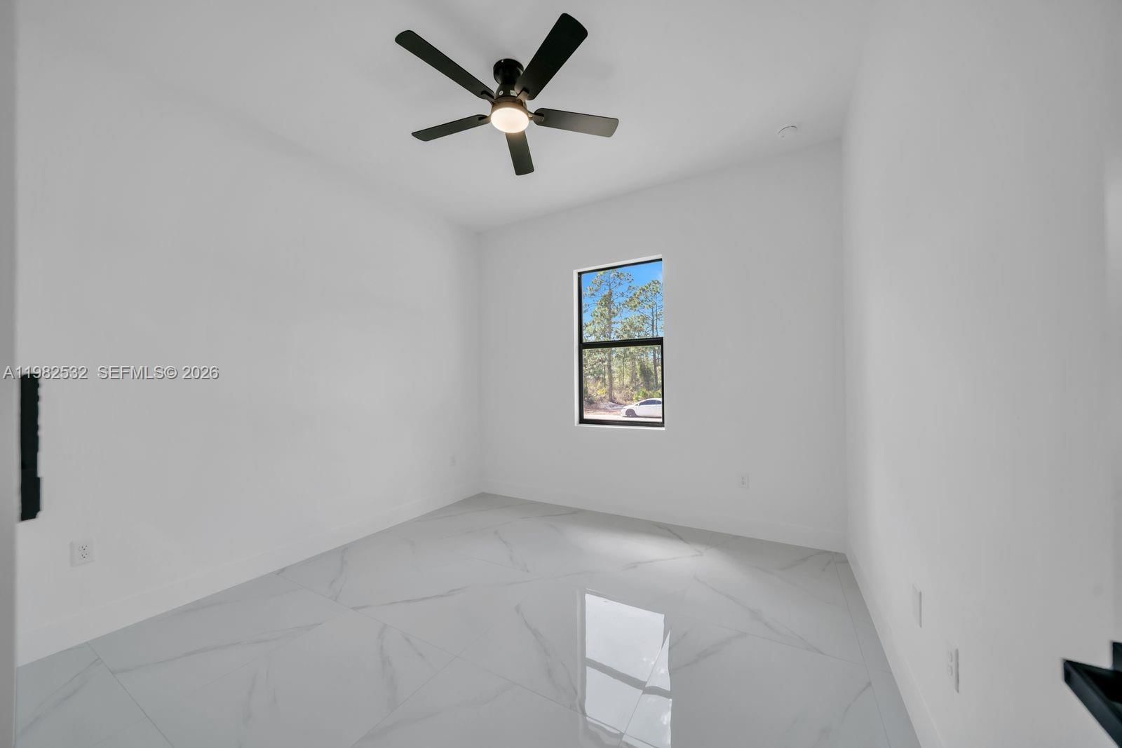 Real estate property located at 635 Summit Ave S, Lee, Lehigh Acres, Lehigh Acres, FL