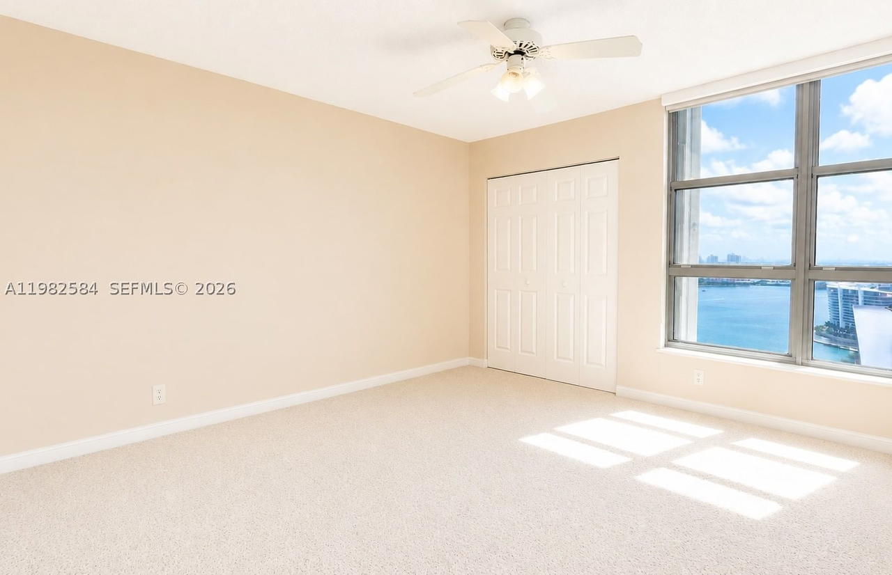 Real estate property located at 3500 Mystic Pointe Dr #3701, Miami-dade, Mystic Pointe Tower 400 C, Aventura, FL