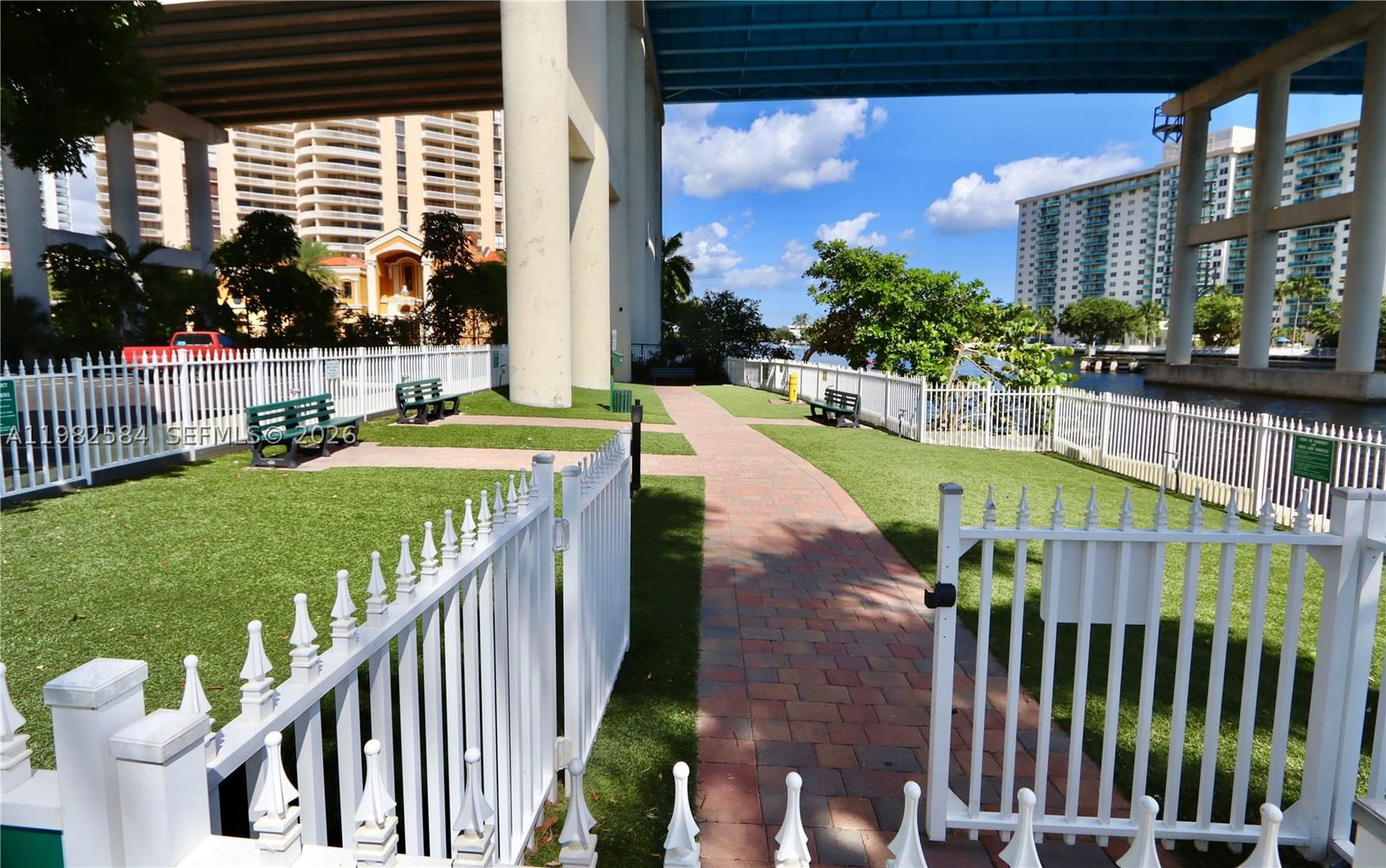 Real estate property located at 3500 Mystic Pointe Dr #3701, Miami-dade, Mystic Pointe Tower 400 C, Aventura, FL