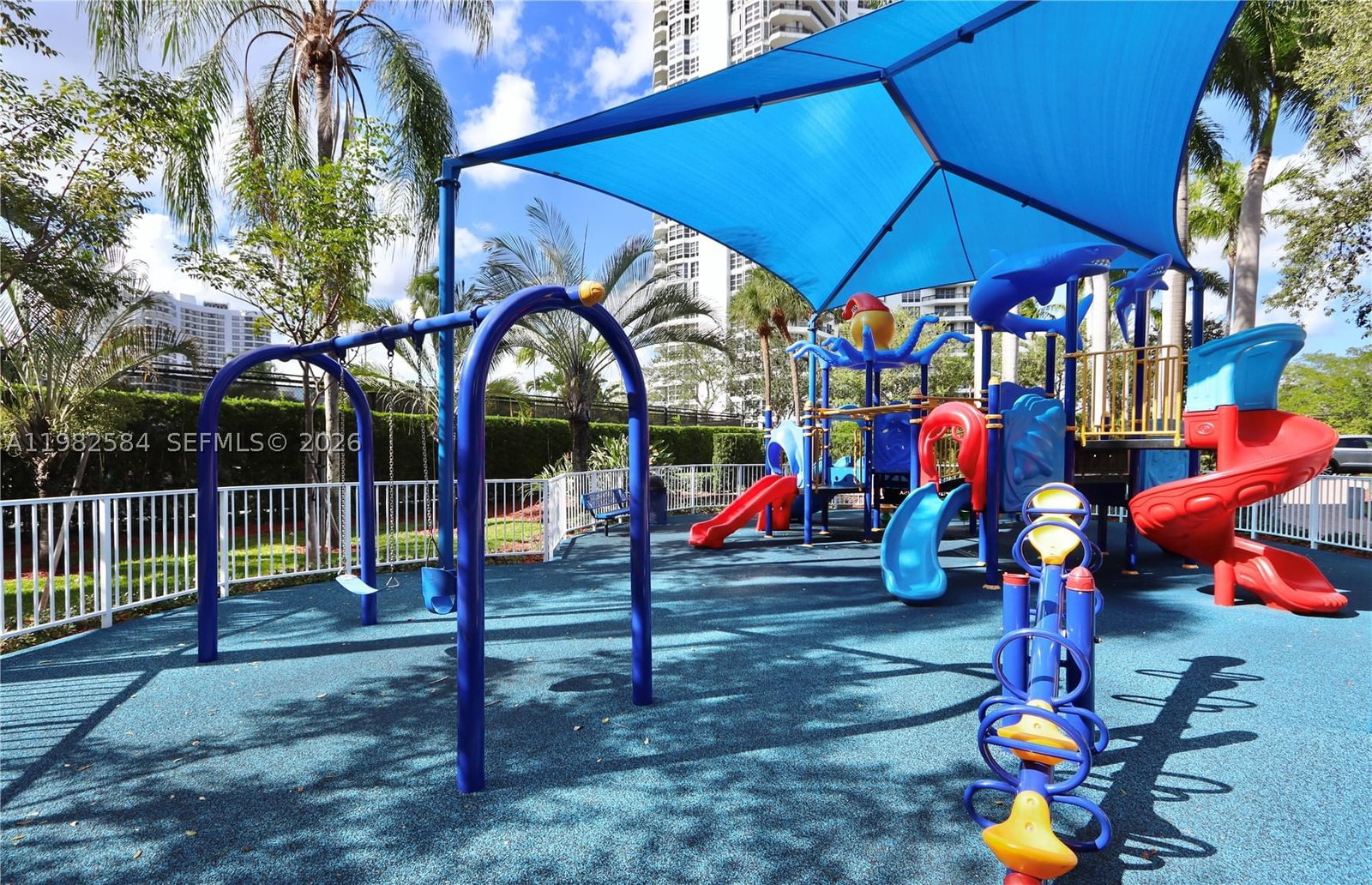 Real estate property located at 3500 Mystic Pointe Dr #3701, Miami-dade, Mystic Pointe Tower 400 C, Aventura, FL