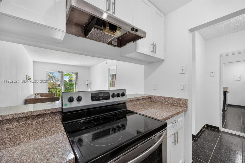 Real estate property located at 3181 13th St #416, Miami-dade, Alcala Plaza Condo, Miami, FL