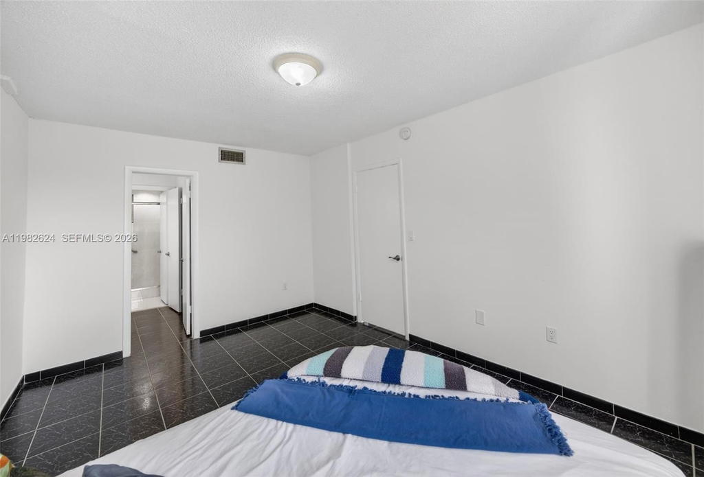 Real estate property located at 3181 13th St #416, Miami-dade, Alcala Plaza Condo, Miami, FL