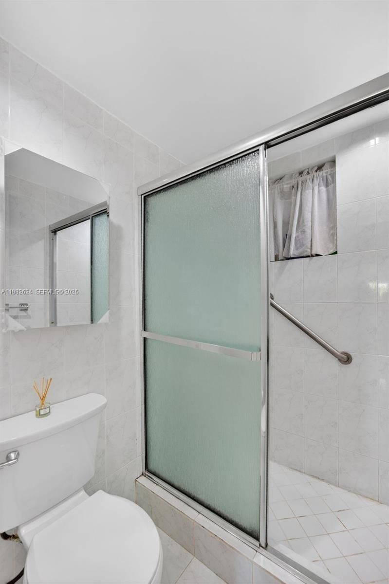 Real estate property located at 3181 13th St #416, Miami-dade, Alcala Plaza Condo, Miami, FL