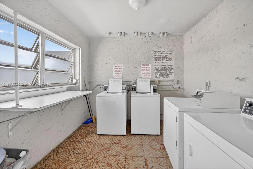 Real estate property located at 3181 13th St #416, Miami-dade, Alcala Plaza Condo, Miami, FL