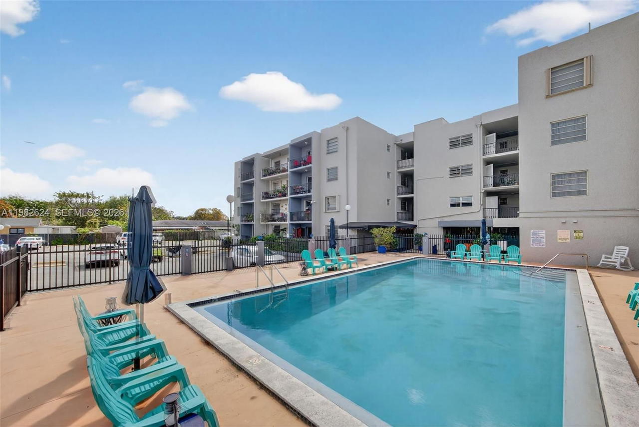 Real estate property located at 3181 13th St #416, Miami-dade, Alcala Plaza Condo, Miami, FL