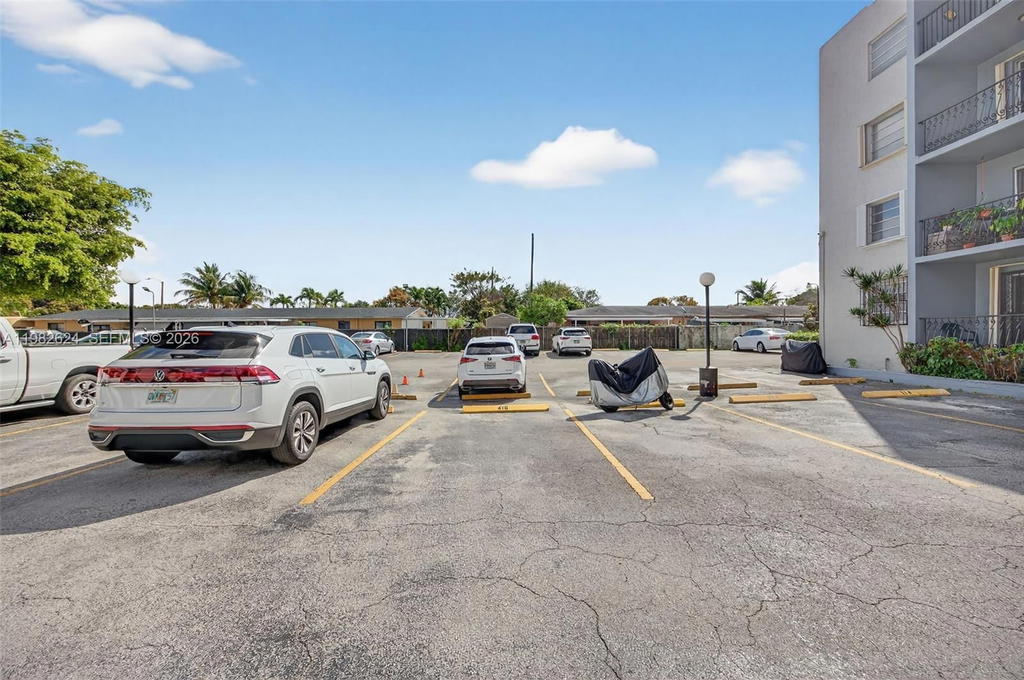 Real estate property located at 3181 13th St #416, Miami-dade, Alcala Plaza Condo, Miami, FL