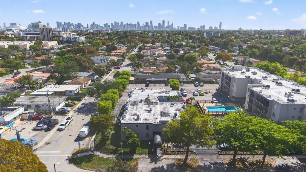 Real estate property located at 3181 13th St #416, Miami-dade, Alcala Plaza Condo, Miami, FL